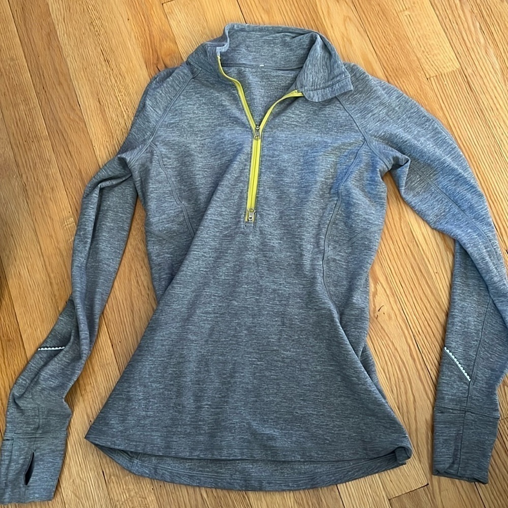Lululemon Race Your Pace 1/2 Zip
Heathered Slate